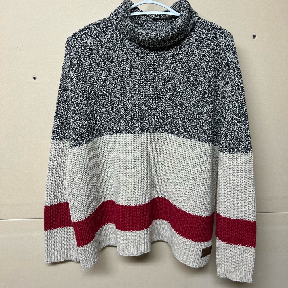 SWEATER | Women’s Roots cabin Canada sweater size medium